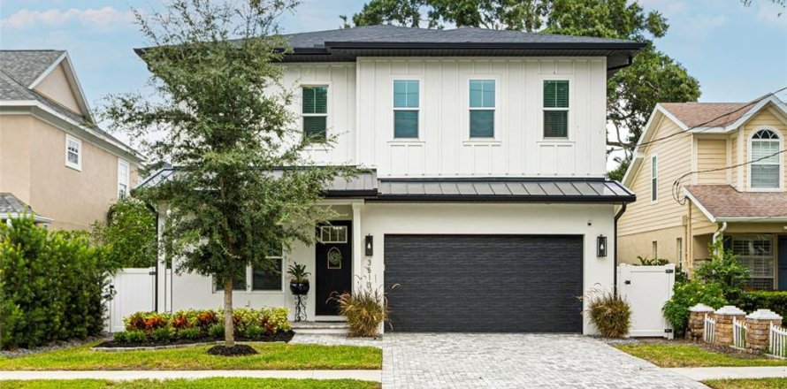 Villa ou maison à Tampa, Floride 5 chambres, 311.22 m2 № 2403185