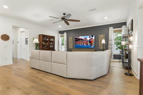 Villa ou maison à vendre à Tampa, Floride: 5 chambres, 311.22 m2 № 2403185 - photo 7