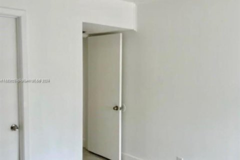 Condominio en venta en Tamarac, Florida, 2 dormitorios, 95.69 m2 № 1962529 - foto 5