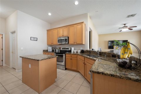 House in Orlando, Florida 4 bedrooms, 270.35 sq.m. № 1870775 - photo 12