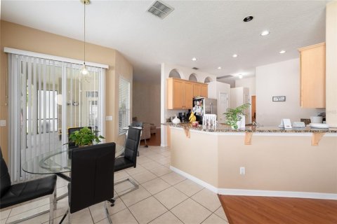 House in Orlando, Florida 4 bedrooms, 270.35 sq.m. № 1870775 - photo 15