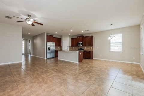 Villa ou maison à louer à Ruskin, Floride: 4 chambres, 189.06 m2 № 1885026 - photo 3