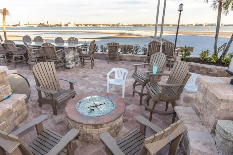 Condo in Clearwater, Florida, 2 bedrooms  № 2110305 - photo 13
