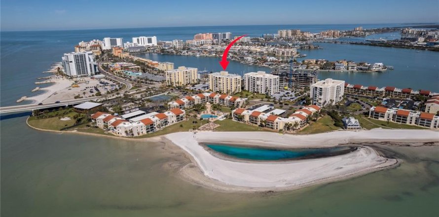 Condo in Clearwater, Florida, 2 bedrooms  № 2110305