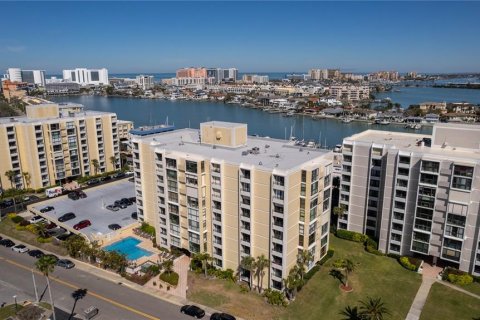 Condo in Clearwater, Florida, 2 bedrooms  № 2110305 - photo 4