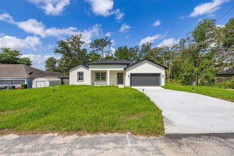 House in Dunnellon, Florida 3 bedrooms, 154.5 sq.m. № 2198569 - photo 5