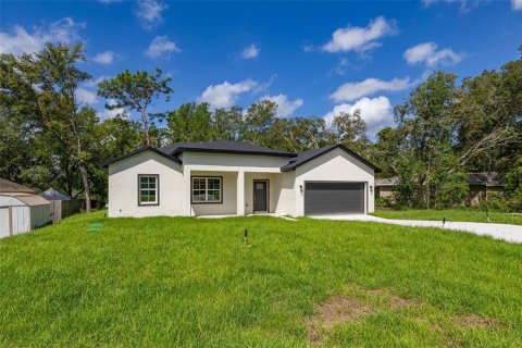 House in Dunnellon, Florida 3 bedrooms, 154.5 sq.m. № 2198569 - photo 17