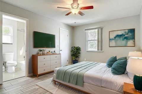 House in Port Orange, Florida 3 bedrooms, 166.48 sq.m. № 1642928 - photo 23