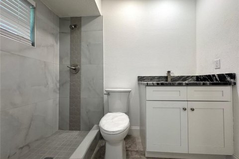 House in Orlando, Florida 3 bedrooms, 200.95 sq.m. № 1279791 - photo 17