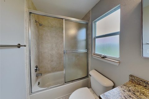 Casa en alquiler en North Port, Florida, 4 dormitorios, 223.34 m2 № 1910970 - foto 17