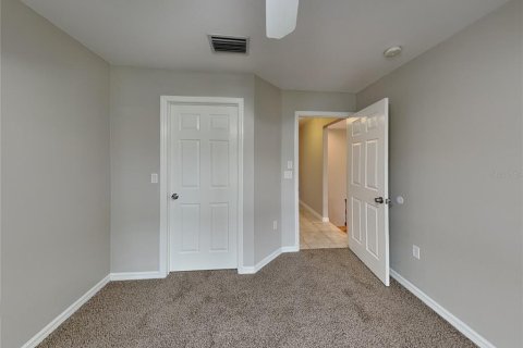 Casa en alquiler en North Port, Florida, 4 dormitorios, 223.34 m2 № 1910970 - foto 15