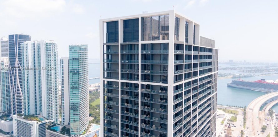 Condominio en Miami, Florida, 1 dormitorio № 1331838