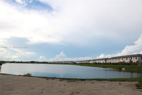 Touwnhouse à vendre à Cutler Bay, Floride: 3 chambres, 123.37 m2 № 2088969 - photo 15