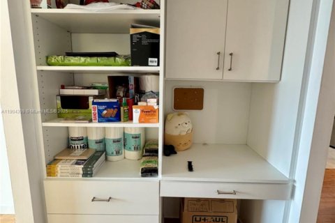 Condominio en alquiler en Aventura, Florida, 1 dormitorio, 85.28 m2 № 1957153 - foto 9