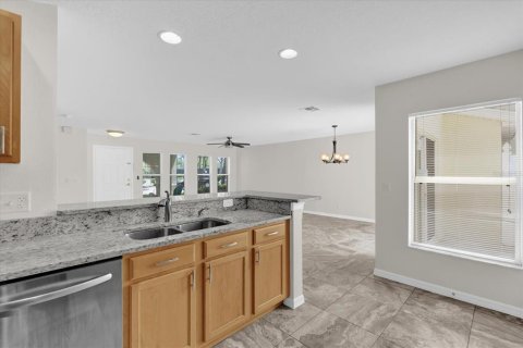 Adosado en venta en Orlando, Florida, 3 dormitorios, 157.19 m2 № 1827761 - foto 8
