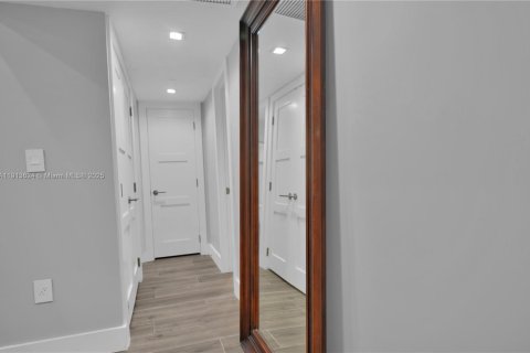 Снять в аренду кондоминиум в Майами-Бич, Флорида 1 спальня, 84.17м2, № 1968455 - фото 20