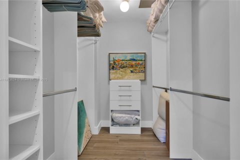 Снять в аренду кондоминиум в Майами-Бич, Флорида 1 спальня, 84.17м2, № 1968455 - фото 22