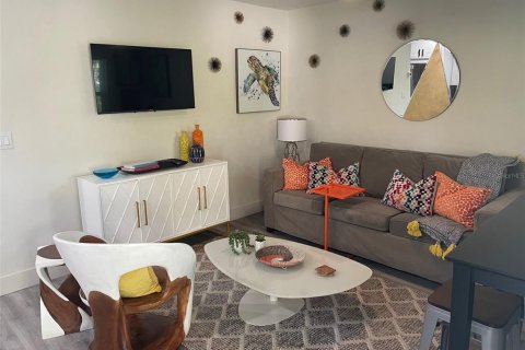 Apartment in Sarasota, Florida 1 bedroom, 46.45 sq.m. № 2232059 - photo 5