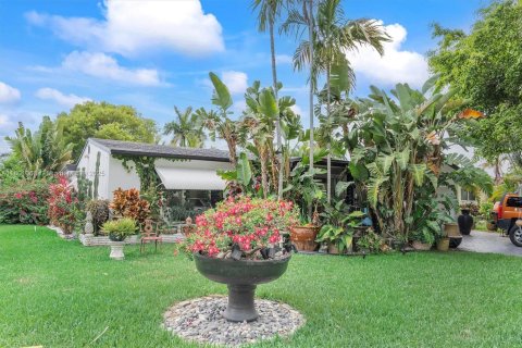 Casa en venta en Hallandale Beach, Florida, 3 dormitorios, 163.42 m2 № 1727294 - foto 27