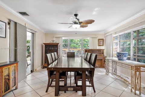 Casa en venta en Hallandale Beach, Florida, 3 dormitorios, 163.42 m2 № 1727294 - foto 2