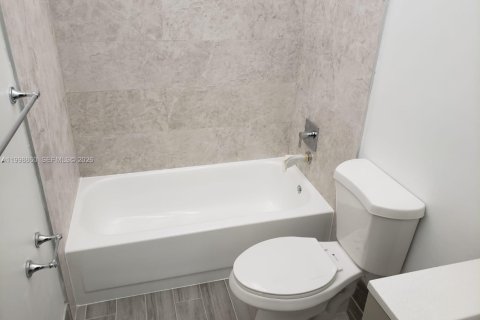 Copropriété à louer à Miami, Floride: 3 chambres, 96.62 m2 № 2060766 - photo 12