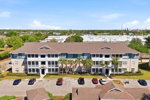 Condo in Bradenton, Florida, 2 bedrooms  № 2150795