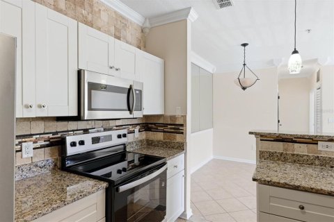 Condo in Bradenton, Florida, 2 bedrooms  № 2150795 - photo 21