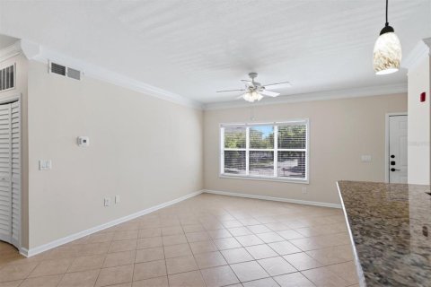 Condo in Bradenton, Florida, 2 bedrooms  № 2150795 - photo 15