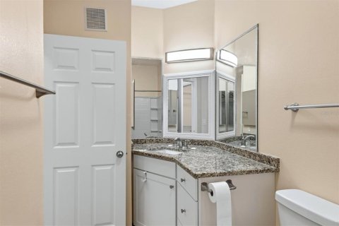 Condo in Bradenton, Florida, 2 bedrooms  № 2150795 - photo 26