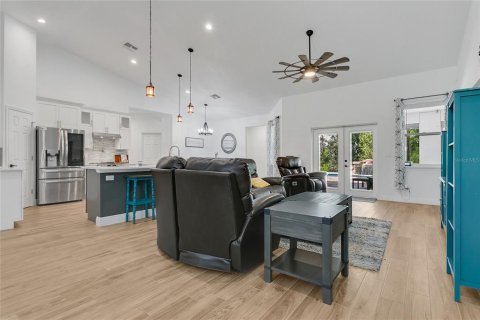 Villa ou maison à vendre à Groveland, Floride: 4 chambres, 220.64 m2 № 1849676 - photo 4