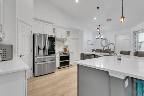 Villa ou maison à vendre à Groveland, Floride: 4 chambres, 220.64 m2 № 1849676 - photo 8