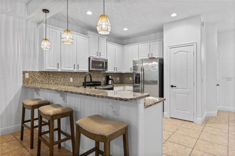 Touwnhouse à vendre à Davenport, Floride: 3 chambres, 151.62 m2 № 2424053 - photo 9