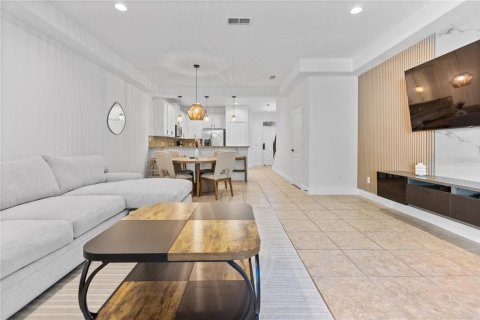 Touwnhouse à vendre à Davenport, Floride: 3 chambres, 151.62 m2 № 2424053 - photo 6