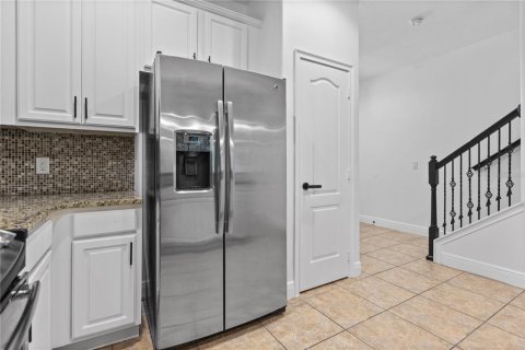 Touwnhouse à vendre à Davenport, Floride: 3 chambres, 151.62 m2 № 2424053 - photo 10