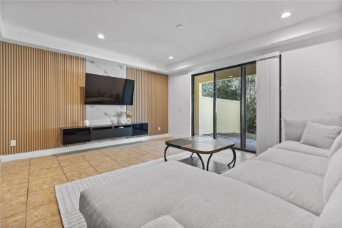 Touwnhouse à vendre à Davenport, Floride: 3 chambres, 151.62 m2 № 2424053 - photo 4