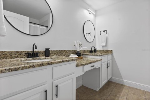 Touwnhouse à vendre à Davenport, Floride: 3 chambres, 151.62 m2 № 2424053 - photo 14