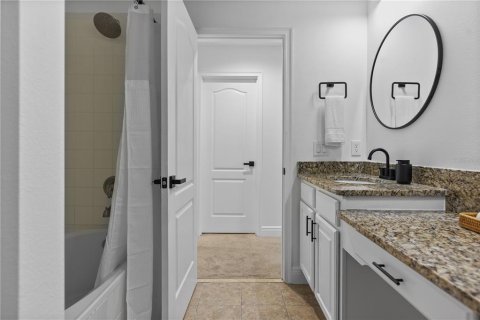 Touwnhouse à vendre à Davenport, Floride: 3 chambres, 151.62 m2 № 2424053 - photo 15