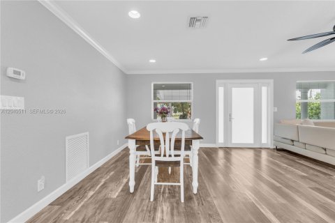 House in Pompano Beach, Florida 3 bedrooms, 154.68 sq.m. № 2087026 - photo 6