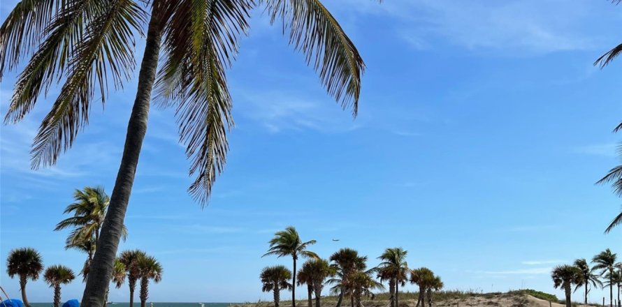 Condo in Fort Lauderdale, Florida, 2 bedrooms № 948040