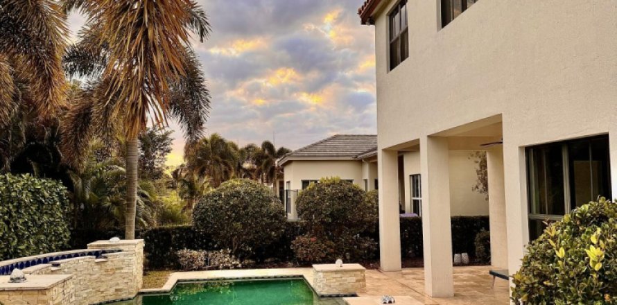 Villa ou maison à Immokalee, Floride 5 chambres, 371.79 m2 № 998311