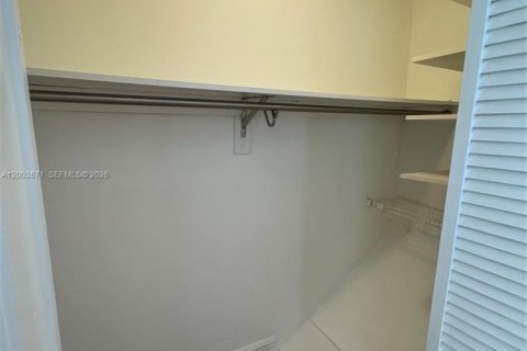 Condo in Coral Springs, Florida, 3 bedrooms  № 2069341 - photo 20