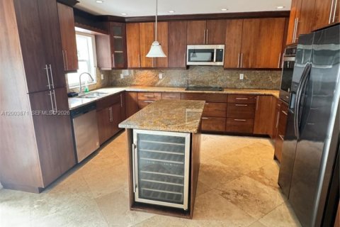 Condo in Coral Springs, Florida, 3 bedrooms  № 2069341