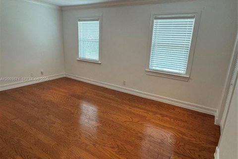 Condo in Coral Springs, Florida, 3 bedrooms  № 2069341 - photo 14