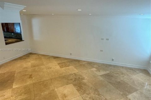 Condo in Coral Springs, Florida, 3 bedrooms  № 2069341 - photo 11