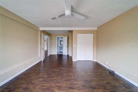 Villa ou maison à louer à Seminole, Floride: 3 chambres, 187.85 m2 № 2408652 - photo 28