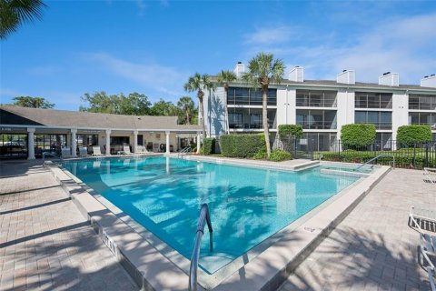 Condo in Orlando, Florida, 2 bedrooms № 2225173