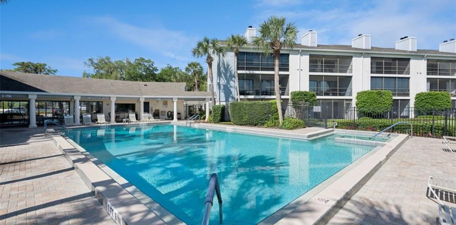 Condominio en Orlando, Florida, 2 dormitorios  № 2225173