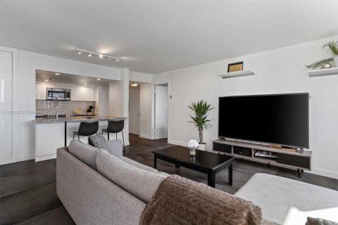 Copropriété à louer à Miami, Floride: 2 chambres, 95.69 m2 № 1806081 - photo 12