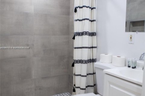 Купить виллу или дом в Холливуд, Флорида 3 спальни, 111.11м2, № 2028593 - фото 9