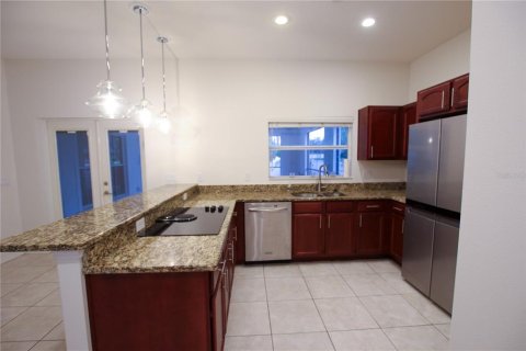 Villa ou maison à louer à Tampa, Floride: 3 chambres, 209.31 m2 № 1791113 - photo 11